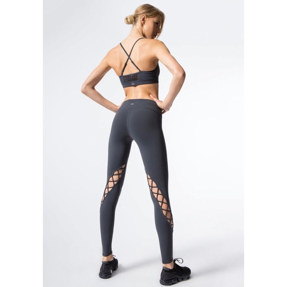ALO Yoga Pants - ALO YOGA ENTWINE LEGGING SIZE SMALL